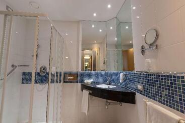 هتل Best Western  Palace Inn