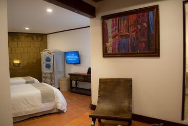 هتل Casa De Adobe Gallery & Luxury Boutique