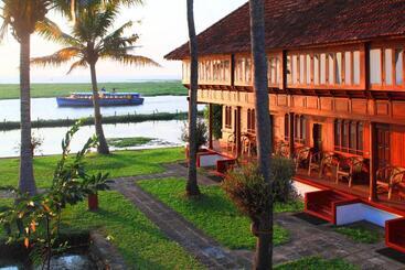 هتل Coconut Lagoon Kumarakom  A Cgh Earth Experience