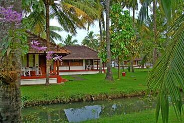 هتل Coconut Lagoon Kumarakom  A Cgh Earth Experience