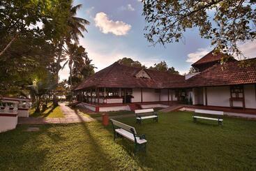 هتل Coconut Lagoon Kumarakom  A Cgh Earth Experience