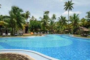هتل Coconut Lagoon Kumarakom  A Cgh Earth Experience