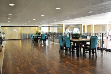 هتل Courtyard Toluca Airport