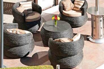 هتل Courtyard Toluca Airport