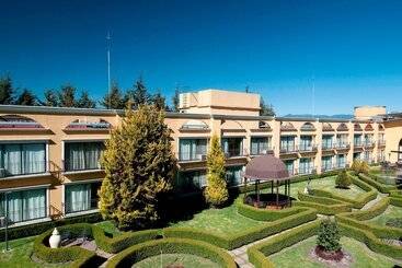 هتل Courtyard Toluca Airport