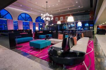 هتل Courtyard Toluca Airport