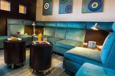 هتل Courtyard Toluca Airport