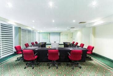 هتل Courtyard Toluca Airport