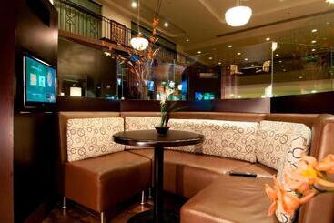 هتل Courtyard Toluca Airport