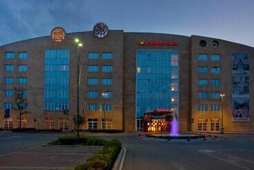 هتل Crowne Plaza Padova, An Ihg