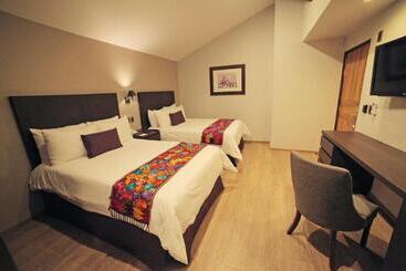 هتل Flamingo Inn
