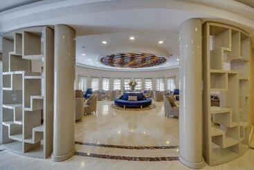 هتل Golden Beach Bodrum By Jura   All Inclusive