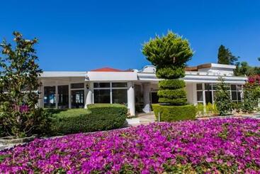 هتل Golden Beach Bodrum By Jura   All Inclusive