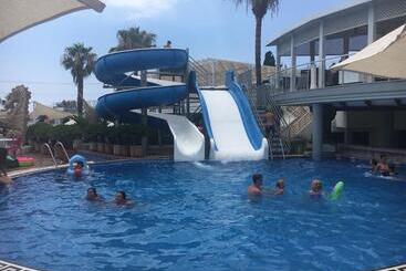 هتل Golden Beach Bodrum By Jura   All Inclusive