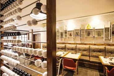 酒店 Golden Horse