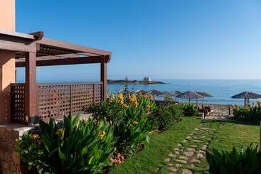 هتل High Beach Resort