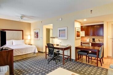 هتل Homewood Suites By Hilton Toronto Mississauga
