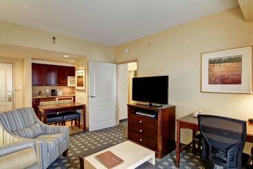 هتل Homewood Suites By Hilton Toronto Mississauga