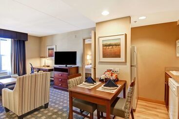 هتل Homewood Suites By Hilton Toronto Mississauga