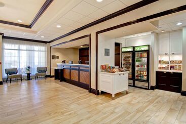 هتل Homewood Suites By Hilton Toronto Mississauga