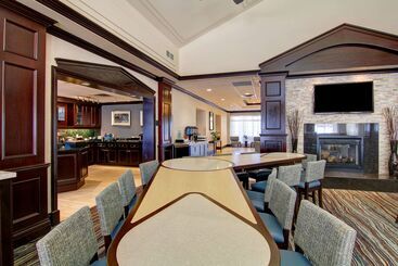 هتل Homewood Suites By Hilton Toronto Mississauga