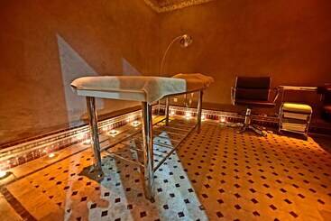 هتل Hôtel Fès Inn & Spa