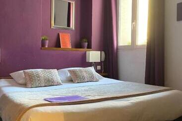هتل Hôtel La Rotonde