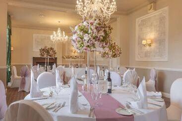 Albrighton Hall Hotel And Spa, A Member Of Radisson Individuals