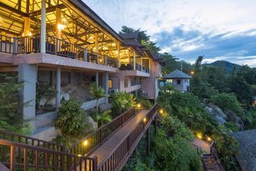 هتل Merit Resort Samui