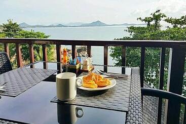 هتل Merit Resort Samui