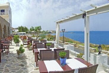 酒店 Pandrossos