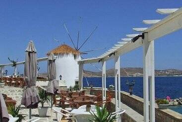 酒店 Pandrossos