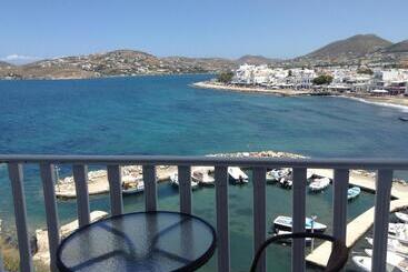 酒店 Pandrossos