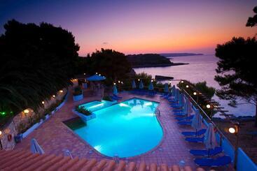 هتل Paradise