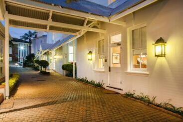 酒店 Quarters