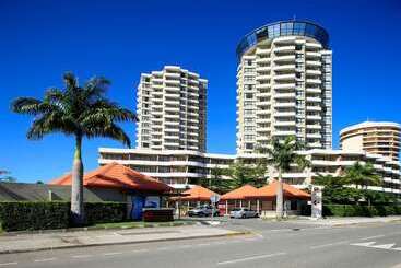 Ramada Hotel & Suites By Wyndham Noumea
