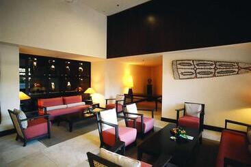 Ramada Hotel & Suites By Wyndham Noumea