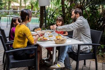 Ramada Hotel & Suites By Wyndham Noumea