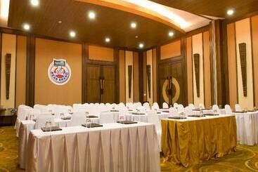 هتل Rawi Warin Resort And Spa   Sha Extra Plus