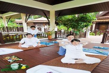 هتل Rawi Warin Resort And Spa   Sha Extra Plus