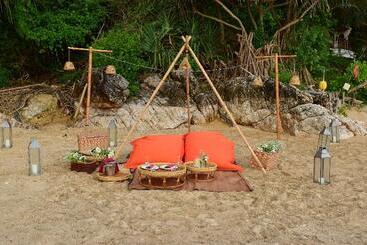 هتل Rawi Warin Resort And Spa   Sha Extra Plus