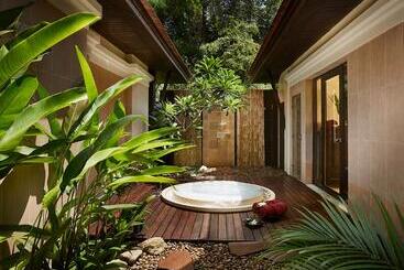 هتل Rawi Warin Resort And Spa   Sha Extra Plus