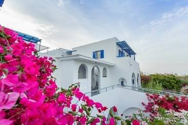 هتل Rivari Santorini
