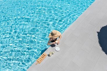 هتل Rivari Santorini