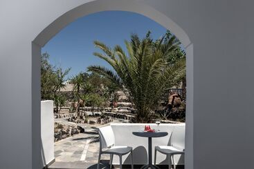 هتل Rivari Santorini