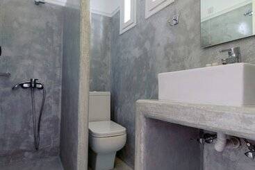 هتل Rivari Santorini
