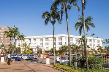 Otel The Riverside