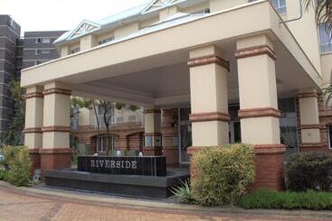 Otel The Riverside