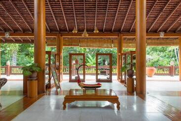The Hotel @ Tharabar Gate