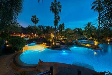 هتل The Hotspring Beach Resort & Spa   Sha Extra Plus